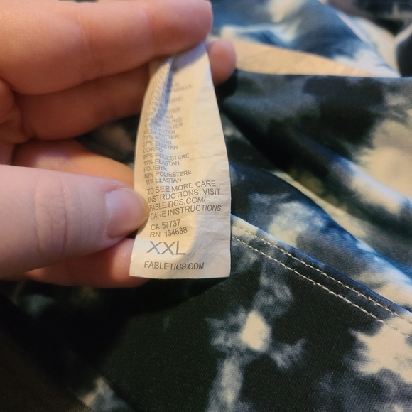 Fabletics Sports Bra - Picture 2 of 3